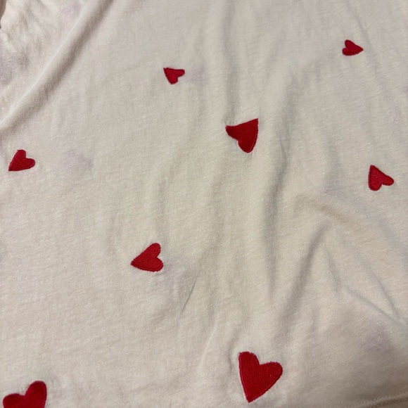 Monrow Embroidered Hearts Soft Baby T-Shirt Pink Red NWT Small - Picture 8 of 13